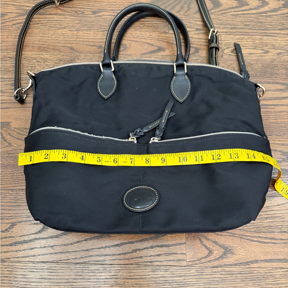 Dooney & Bourke Vintage Black Nylon Large Pocket Crossbody Satchel - Picture 4 of 14